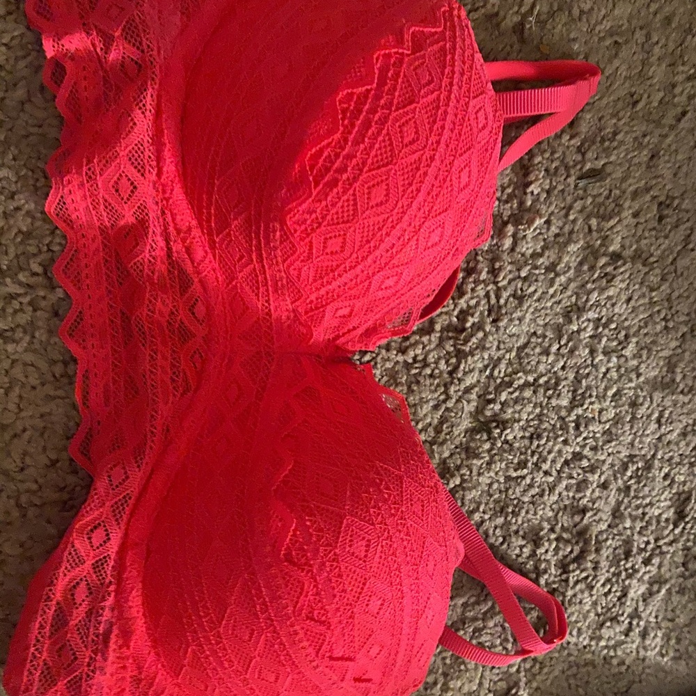 Vs bra